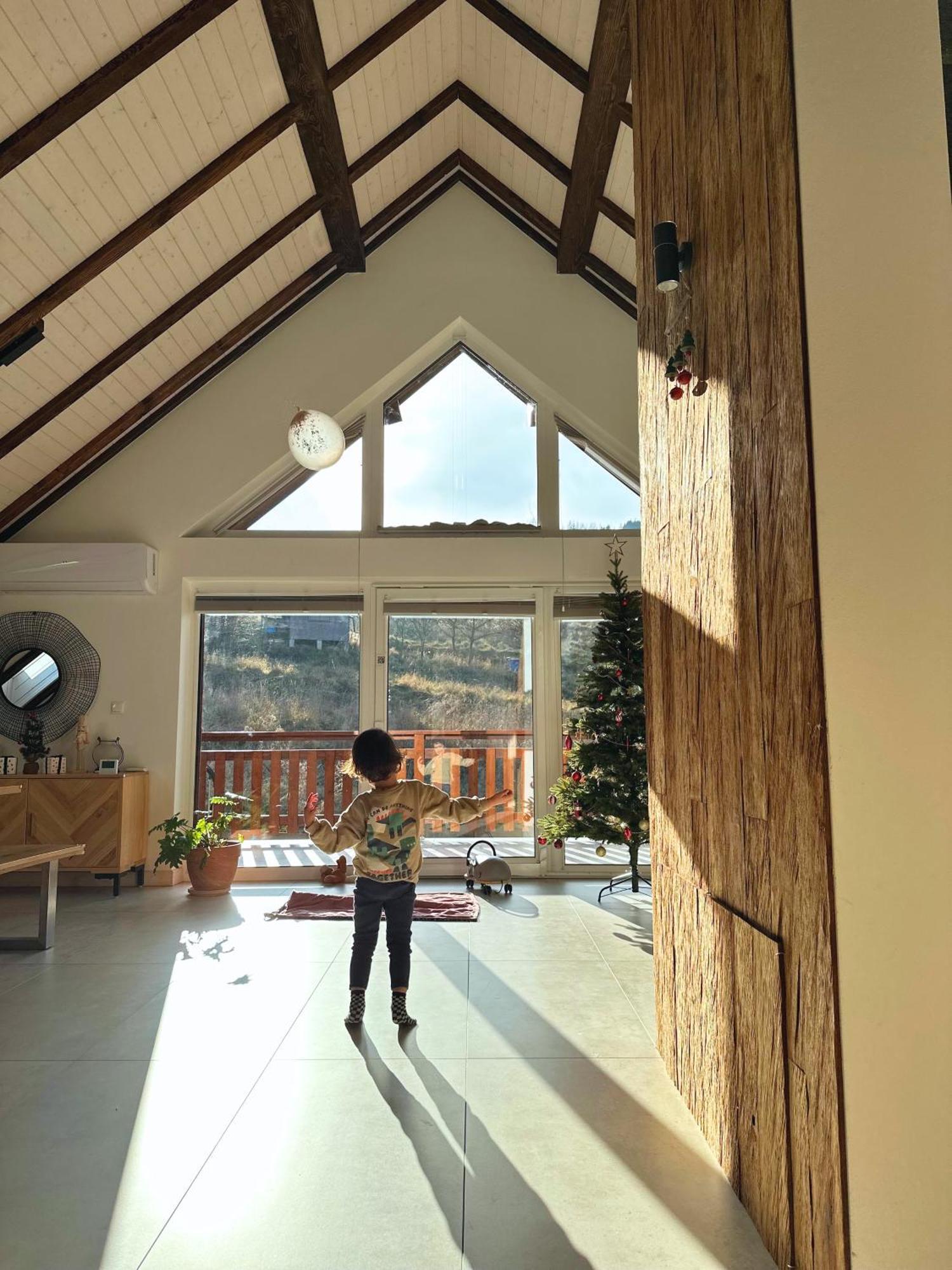 Holiday home Daleko Do Sufitu - Twoj Azyl W Sercu Gorcow Klodne